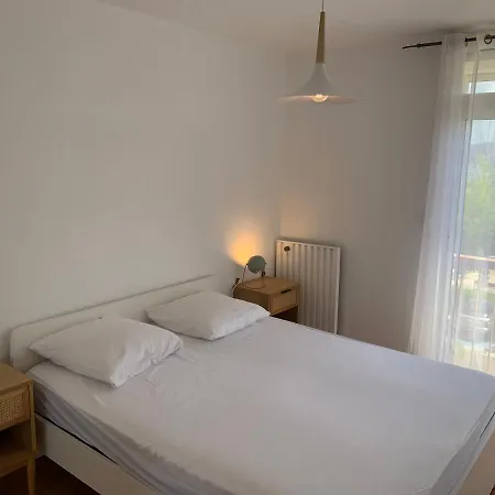 Apartment Les Pieds Dans L'eau Saint-Mandrier-sur-Mer